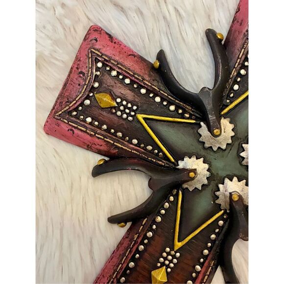 NWOT Montana West Rustic Western Cowboy Spurs Tooled Leather Wall Cross - Picture 3 of 7